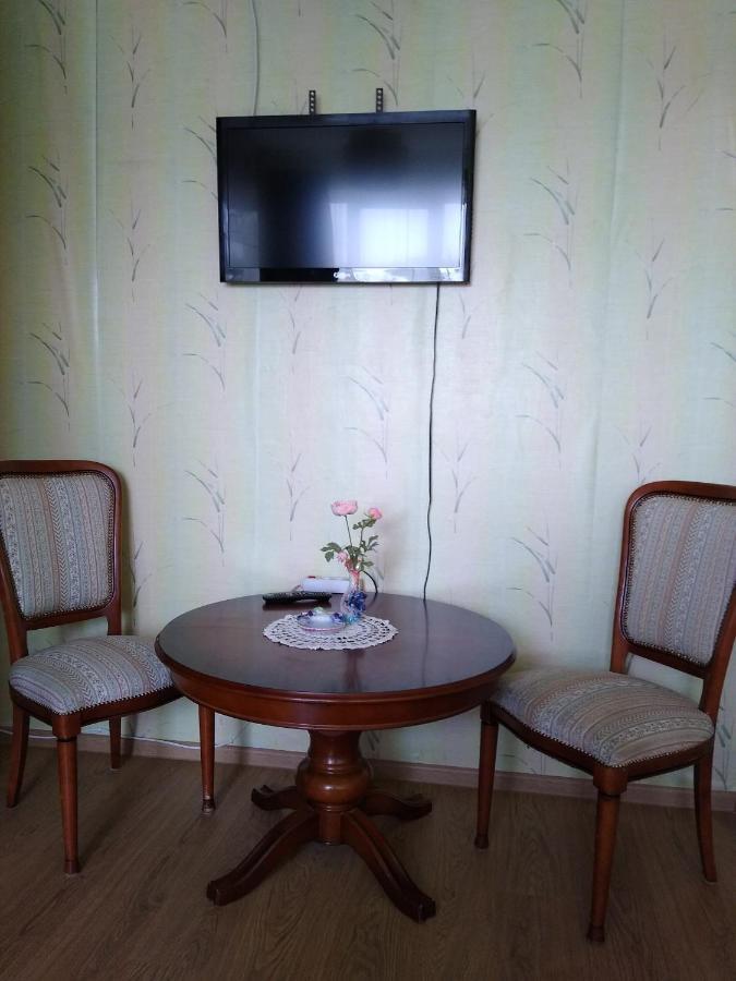 Brivdienu Dzivoklis Madona Exterior foto